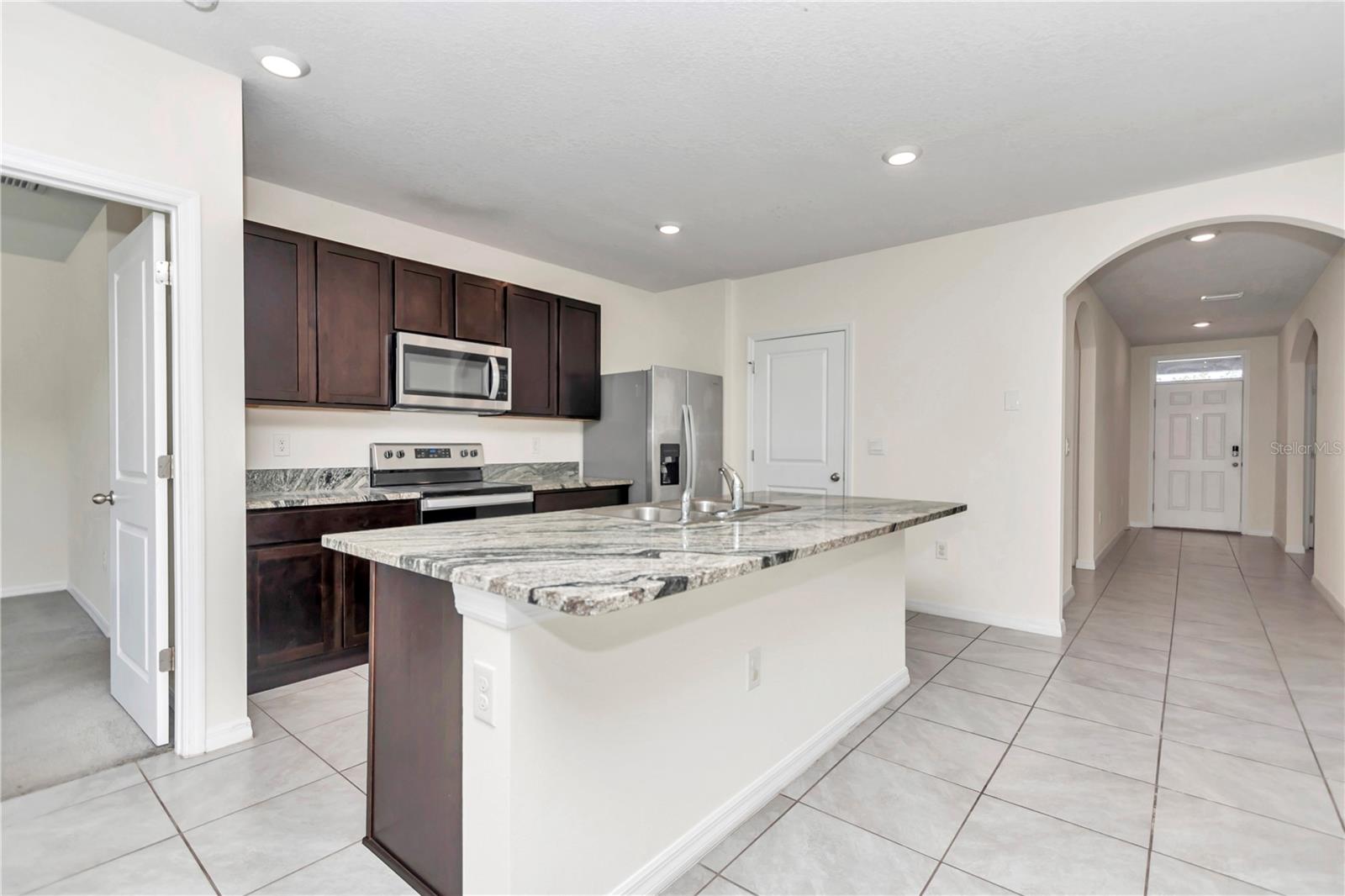 LAKE DIAMOND NORTH - Residential