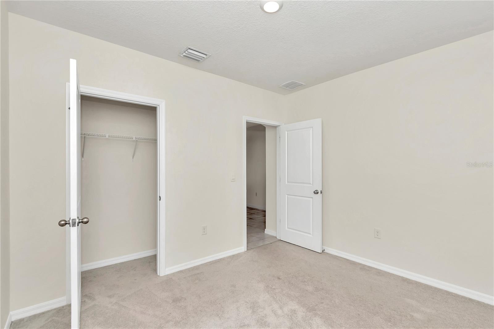 LAKE DIAMOND NORTH - Residential