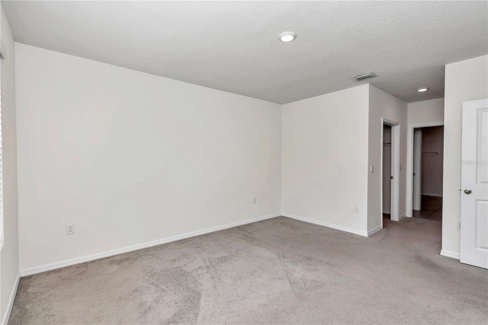 LAKE DIAMOND NORTH - Residential