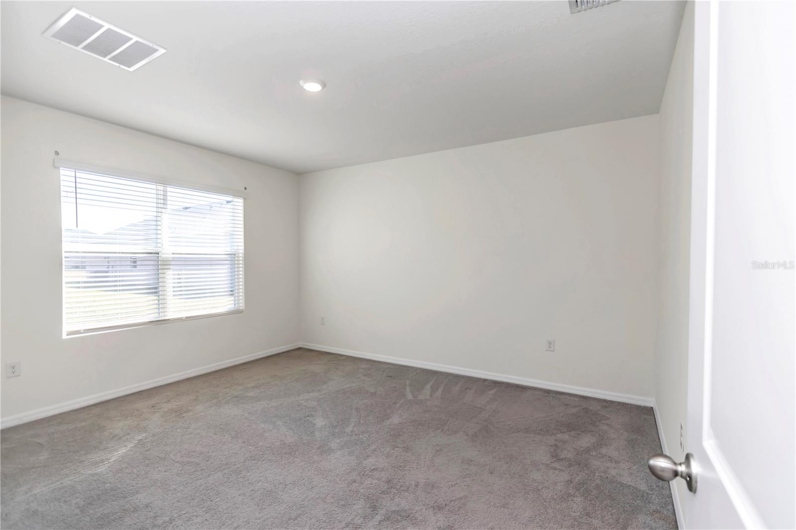 LAKE DIAMOND NORTH - Residential