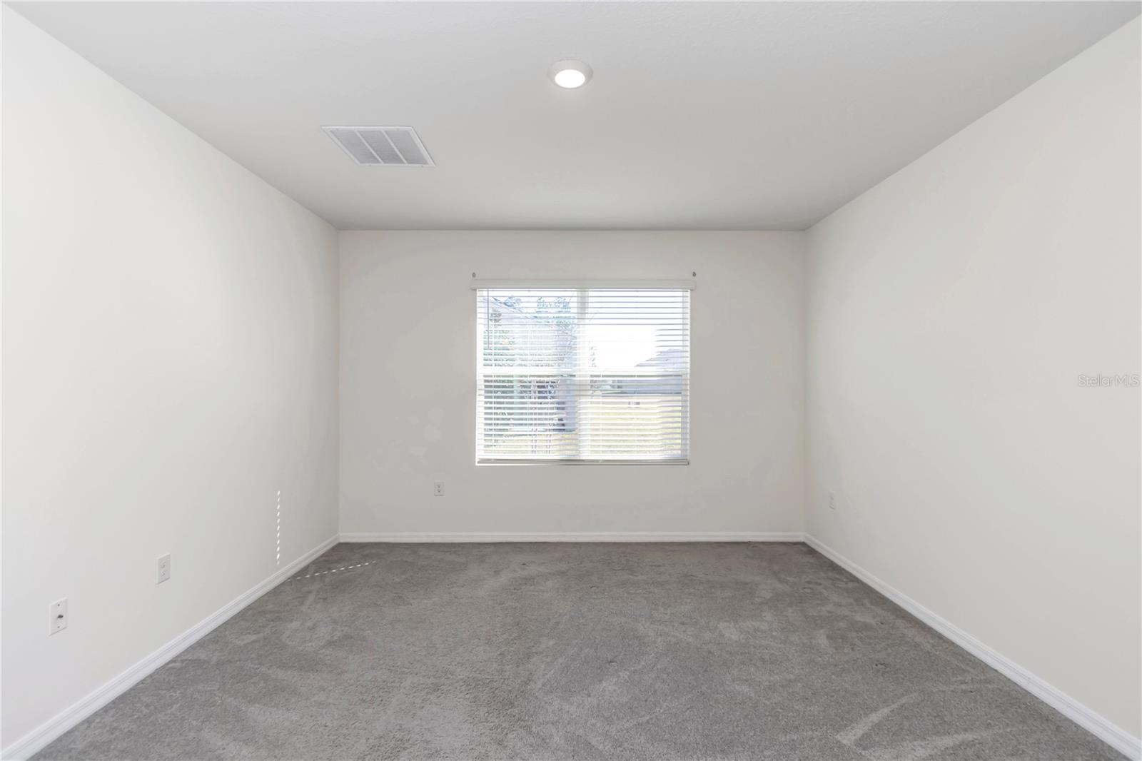LAKE DIAMOND NORTH - Residential