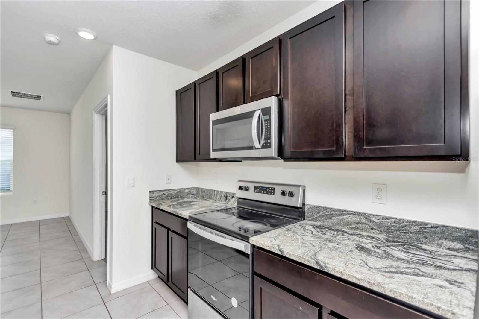LAKE DIAMOND NORTH - Residential
