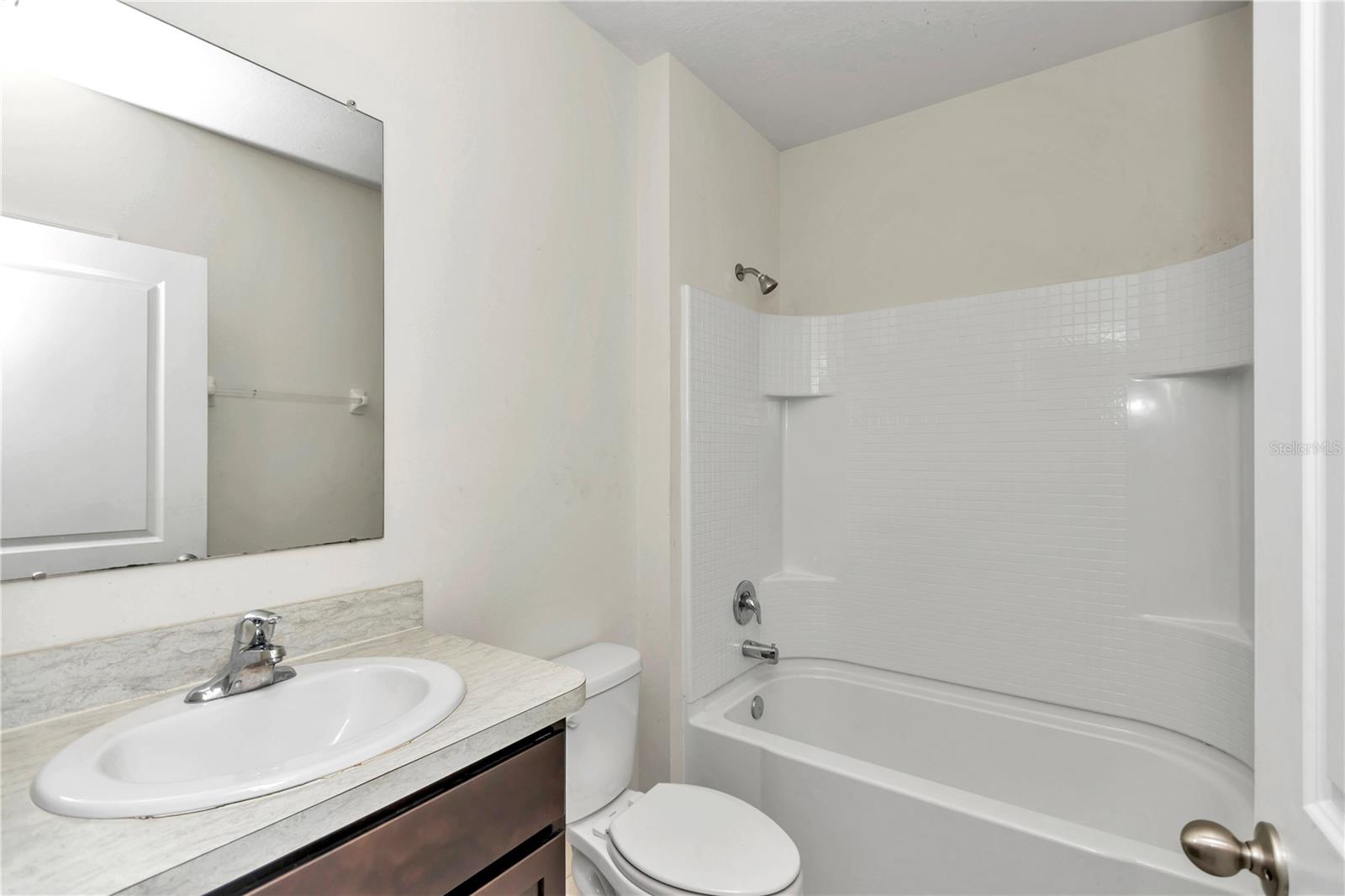 LAKE DIAMOND NORTH - Residential