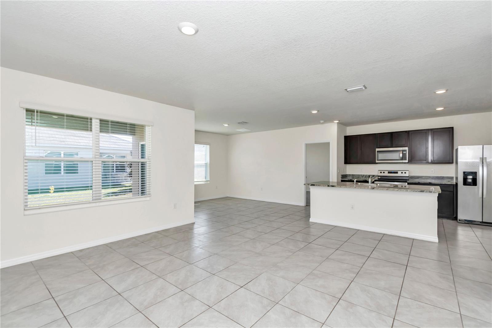 LAKE DIAMOND NORTH - Residential