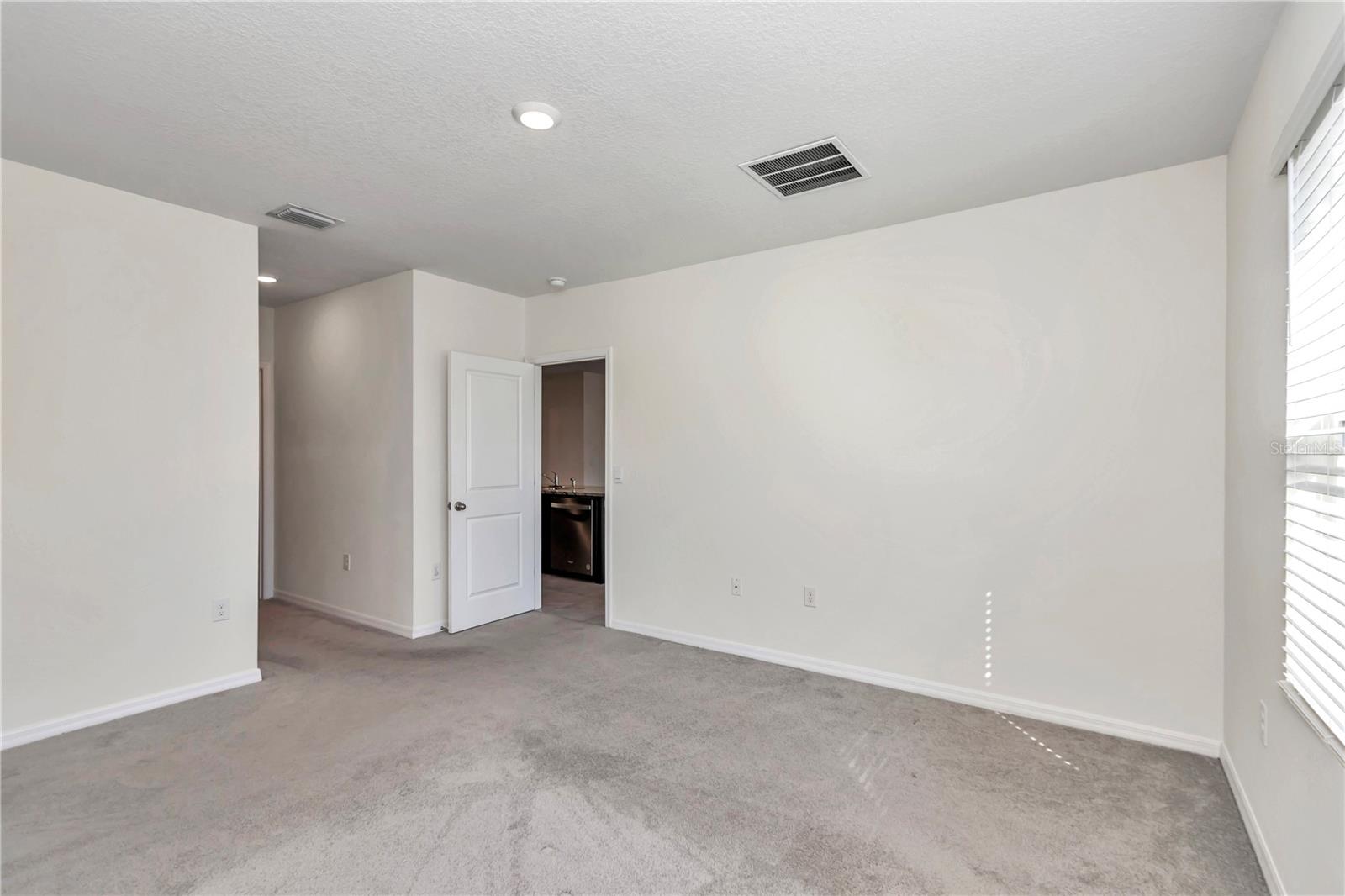 LAKE DIAMOND NORTH - Residential