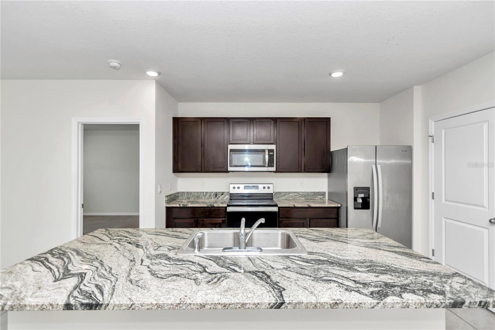LAKE DIAMOND NORTH - Residential