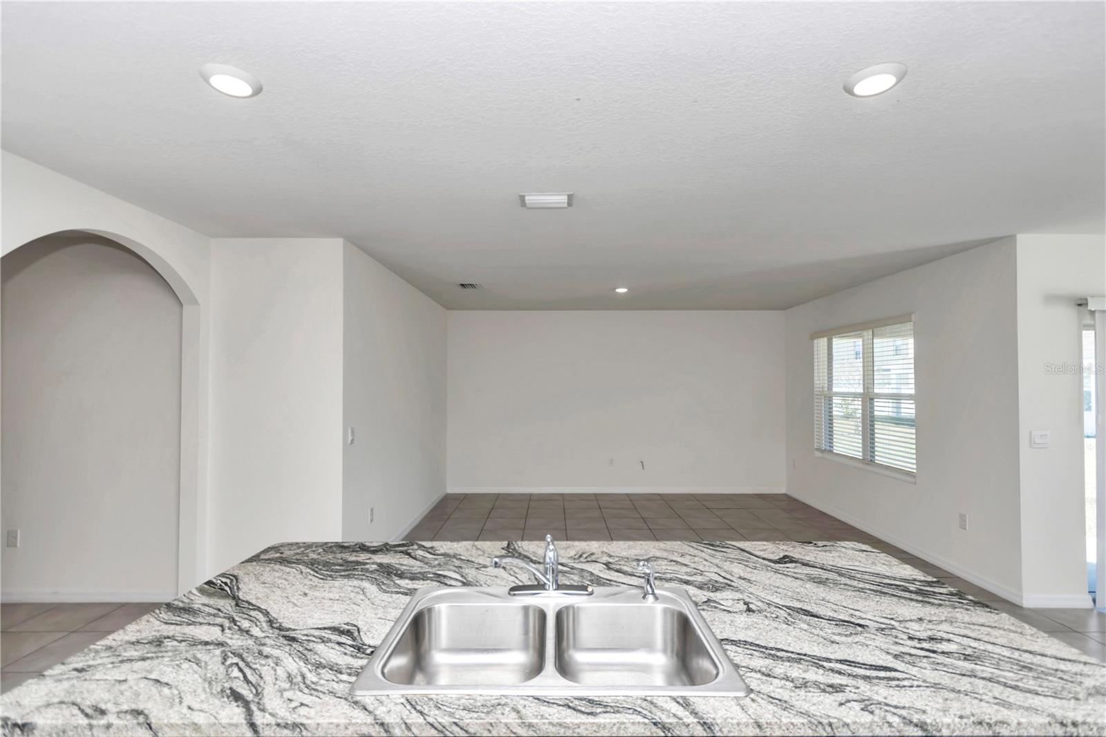LAKE DIAMOND NORTH - Residential