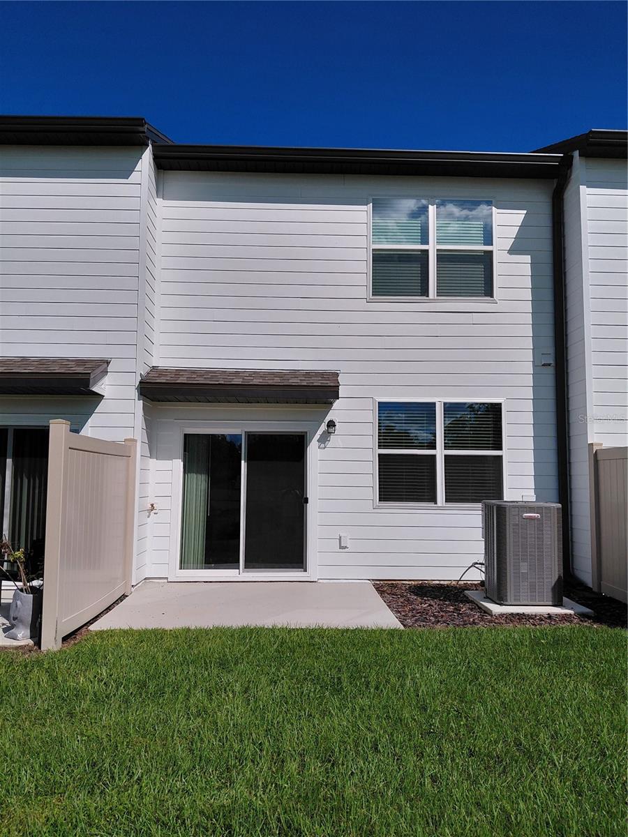 VISTA WALK - Residential