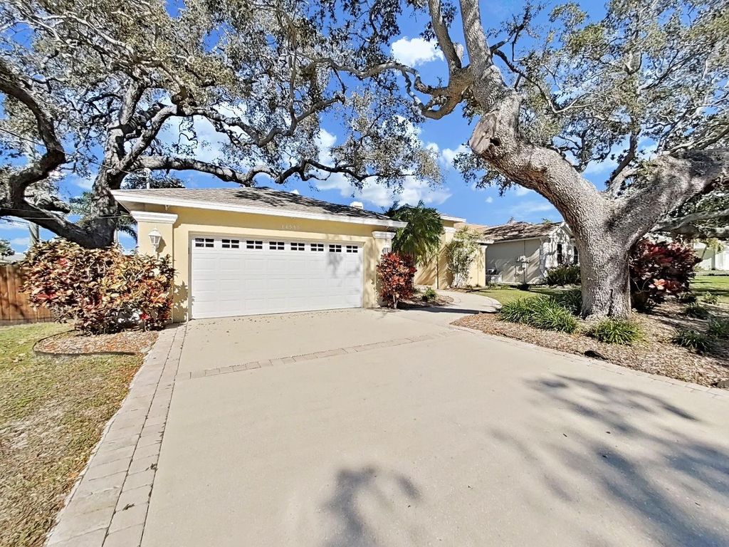 Photo of 14595 Oliver Street, Largo, FL 33774 (MLS # TB8456594)