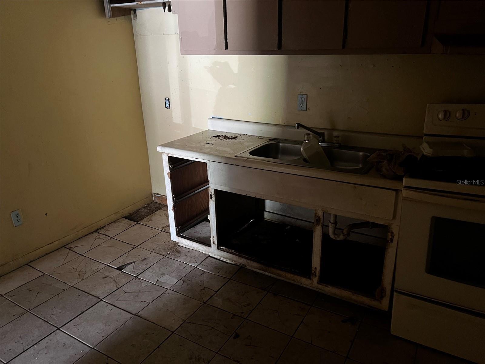 CONRAD & BULLARD LT 04 & 05 BLK 27 DAYTONA - Residential