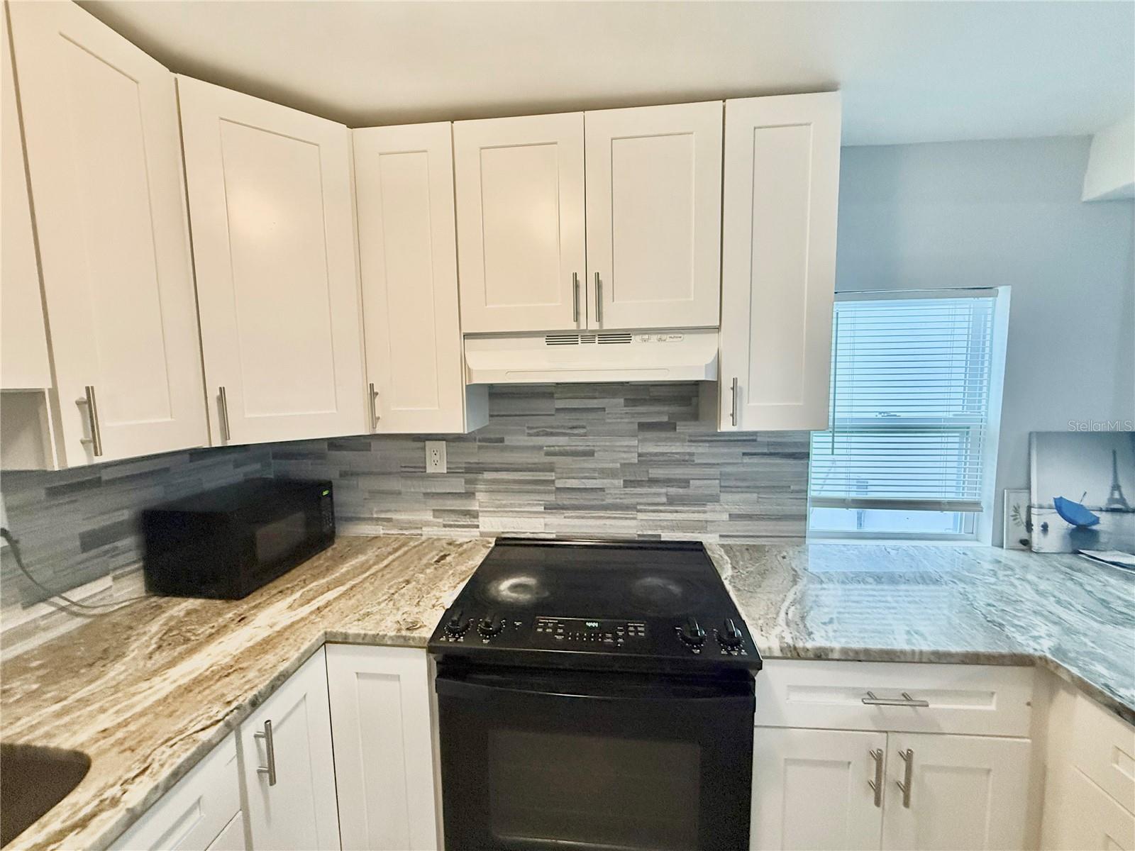 ELLA-MAR PARK - Residential