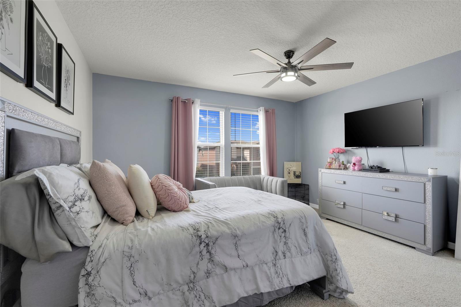 CROWN POINTE COVE - Residential