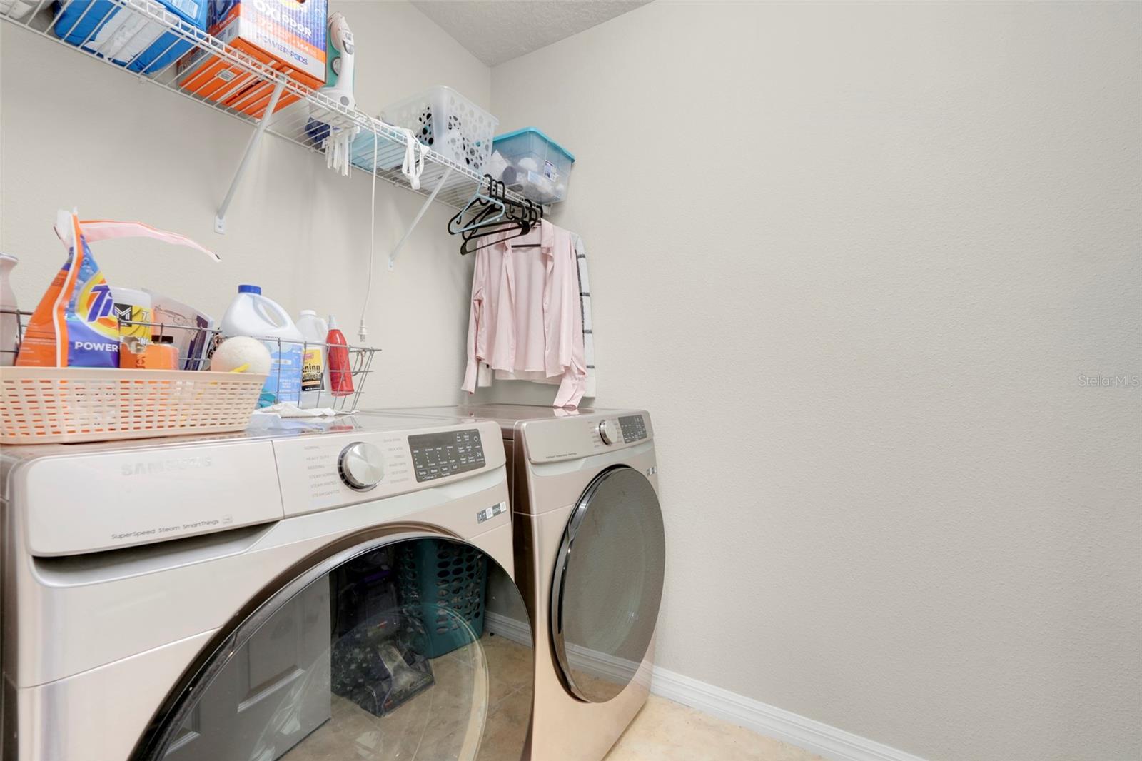 CROWN POINTE COVE - Residential