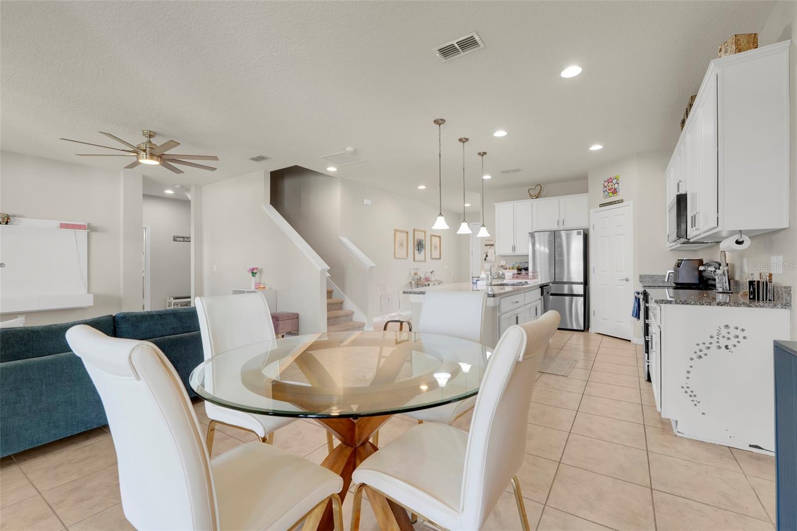 CROWN POINTE COVE - Residential