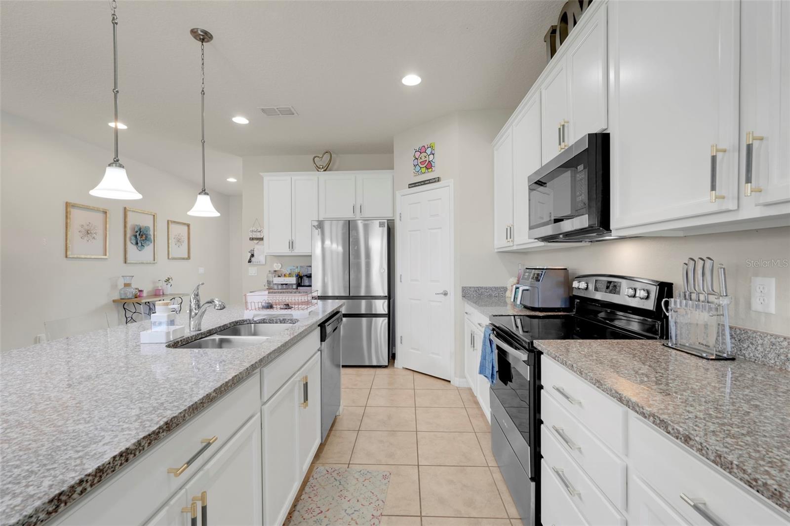 CROWN POINTE COVE - Residential