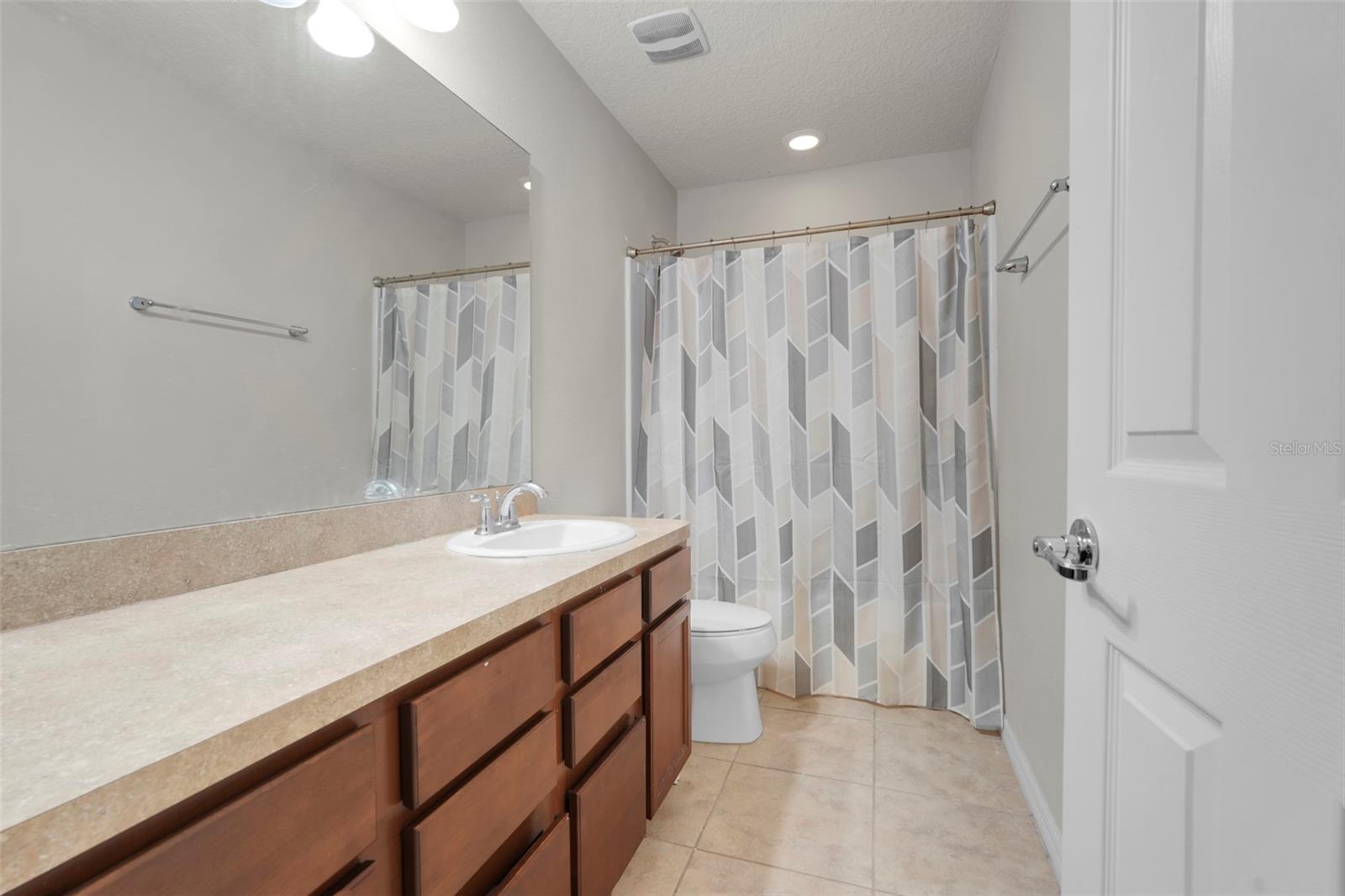 CROWN POINTE COVE - Residential