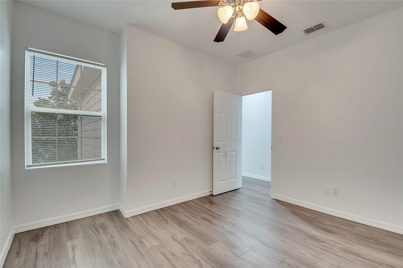 SOMERSET CHASE - Residential Lease