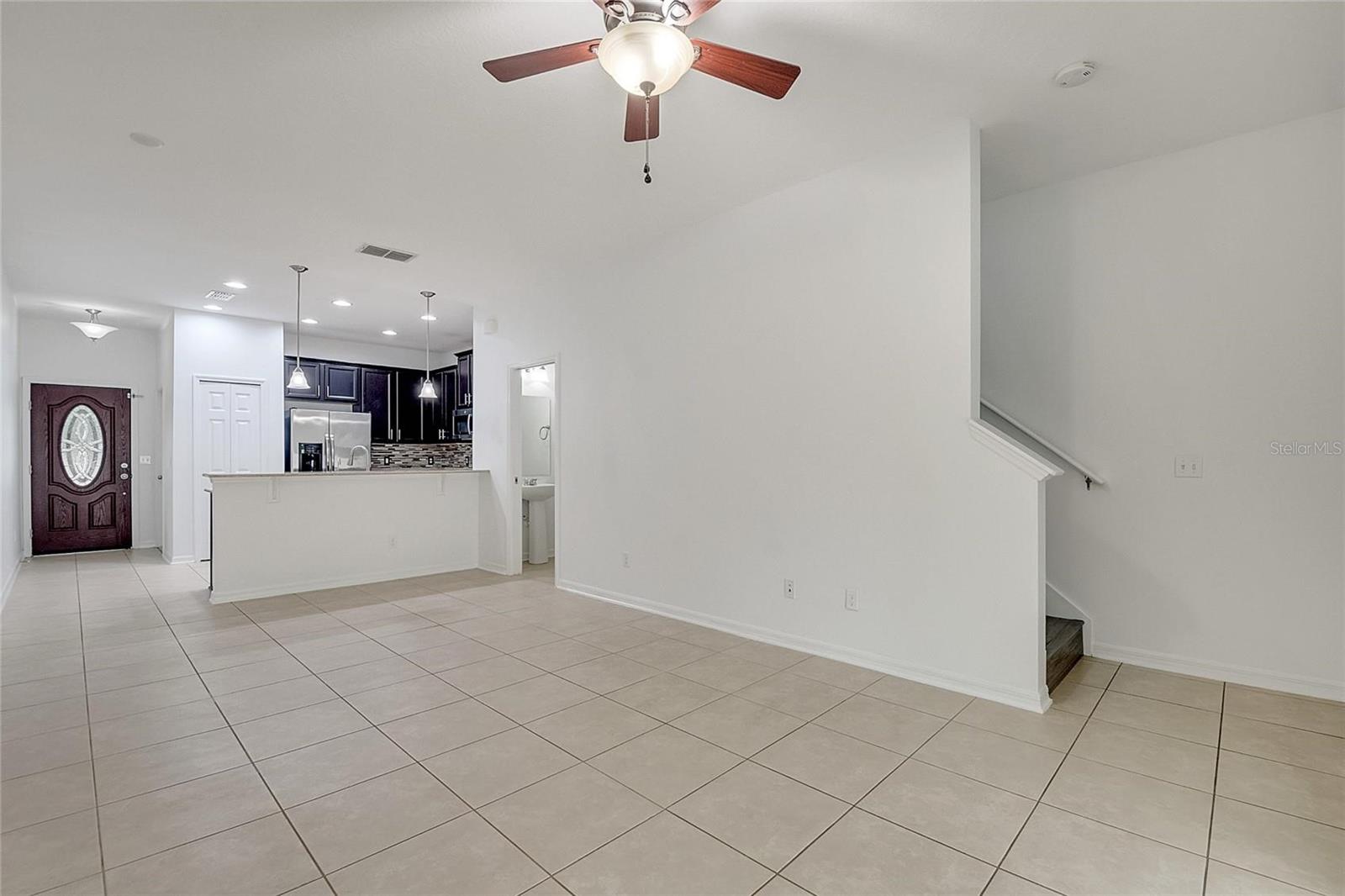 SOMERSET CHASE - Residential Lease