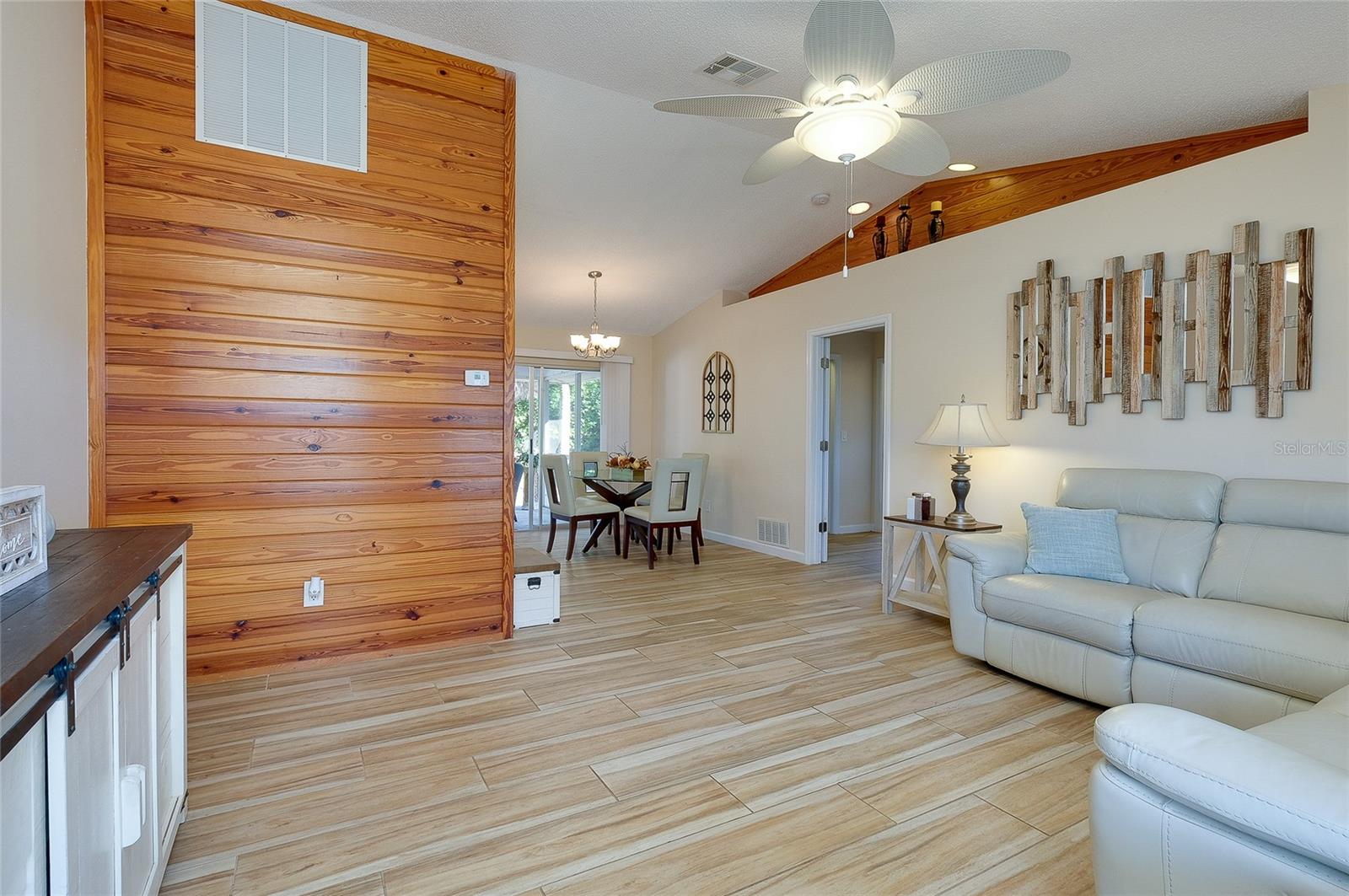 SOUTH VENICE - Residential