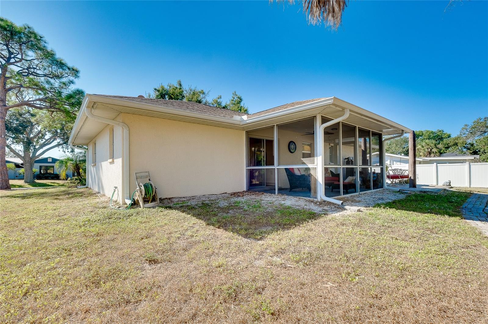 SOUTH VENICE - Residential