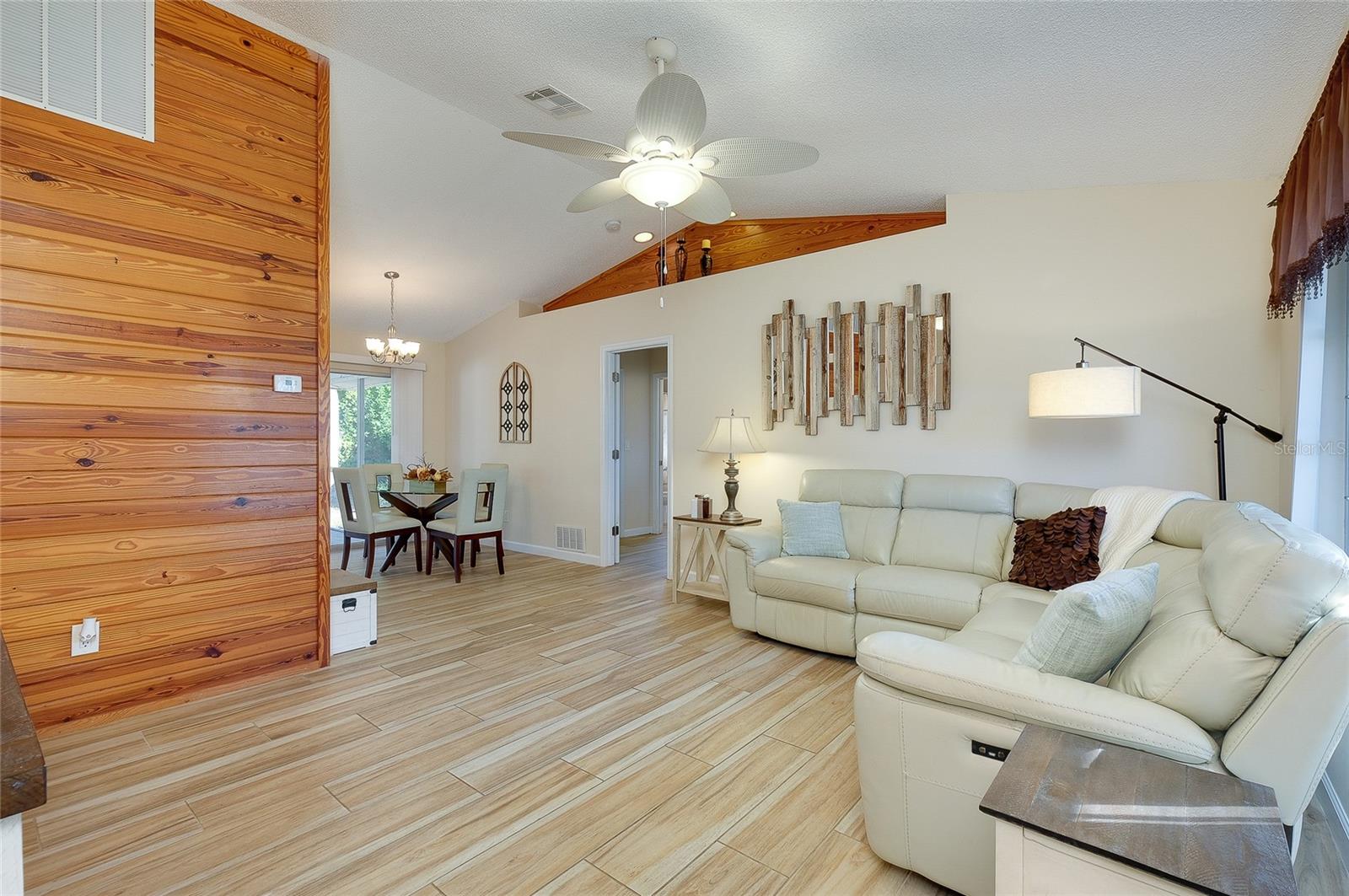 SOUTH VENICE - Residential