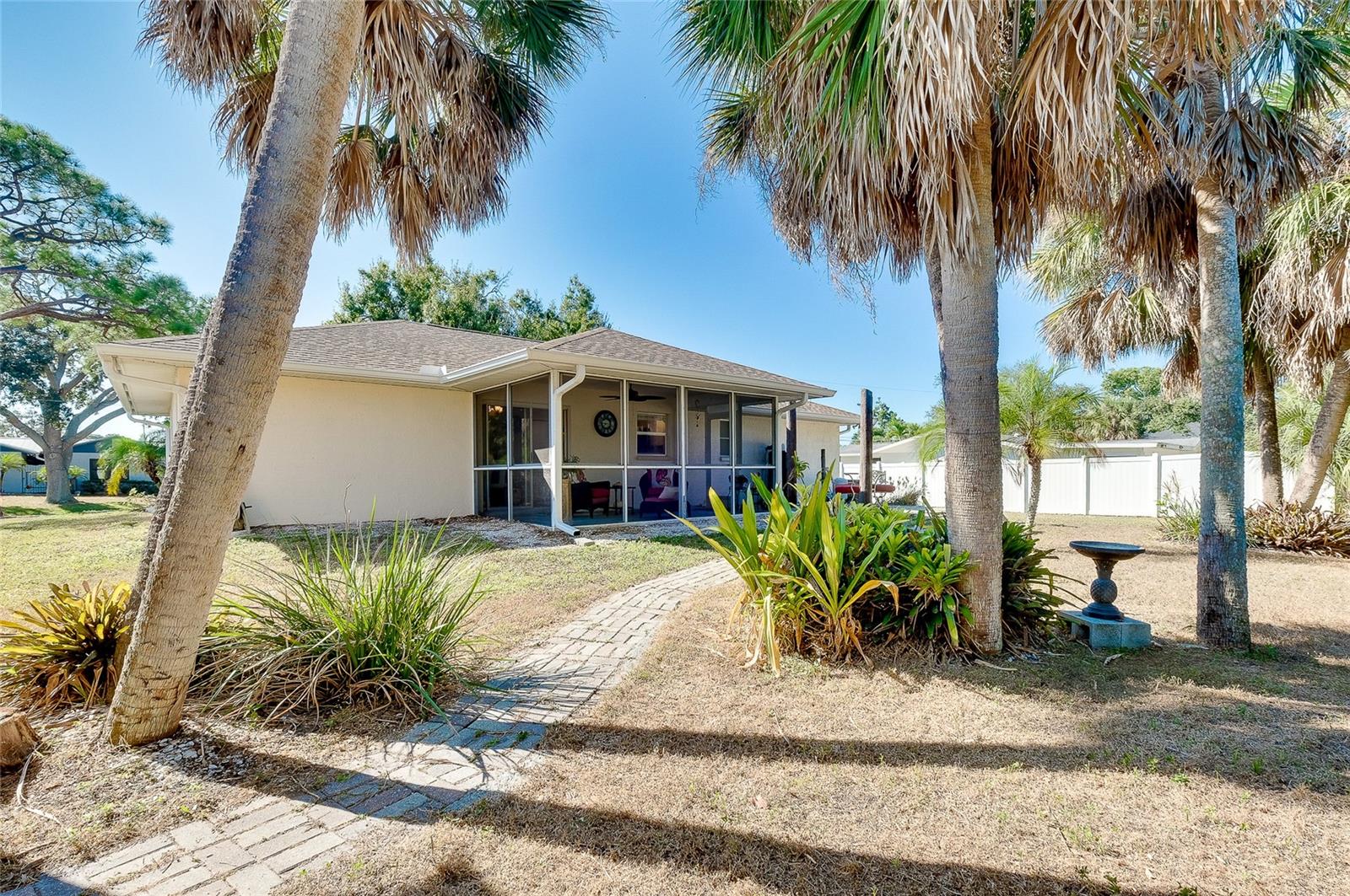 SOUTH VENICE - Residential