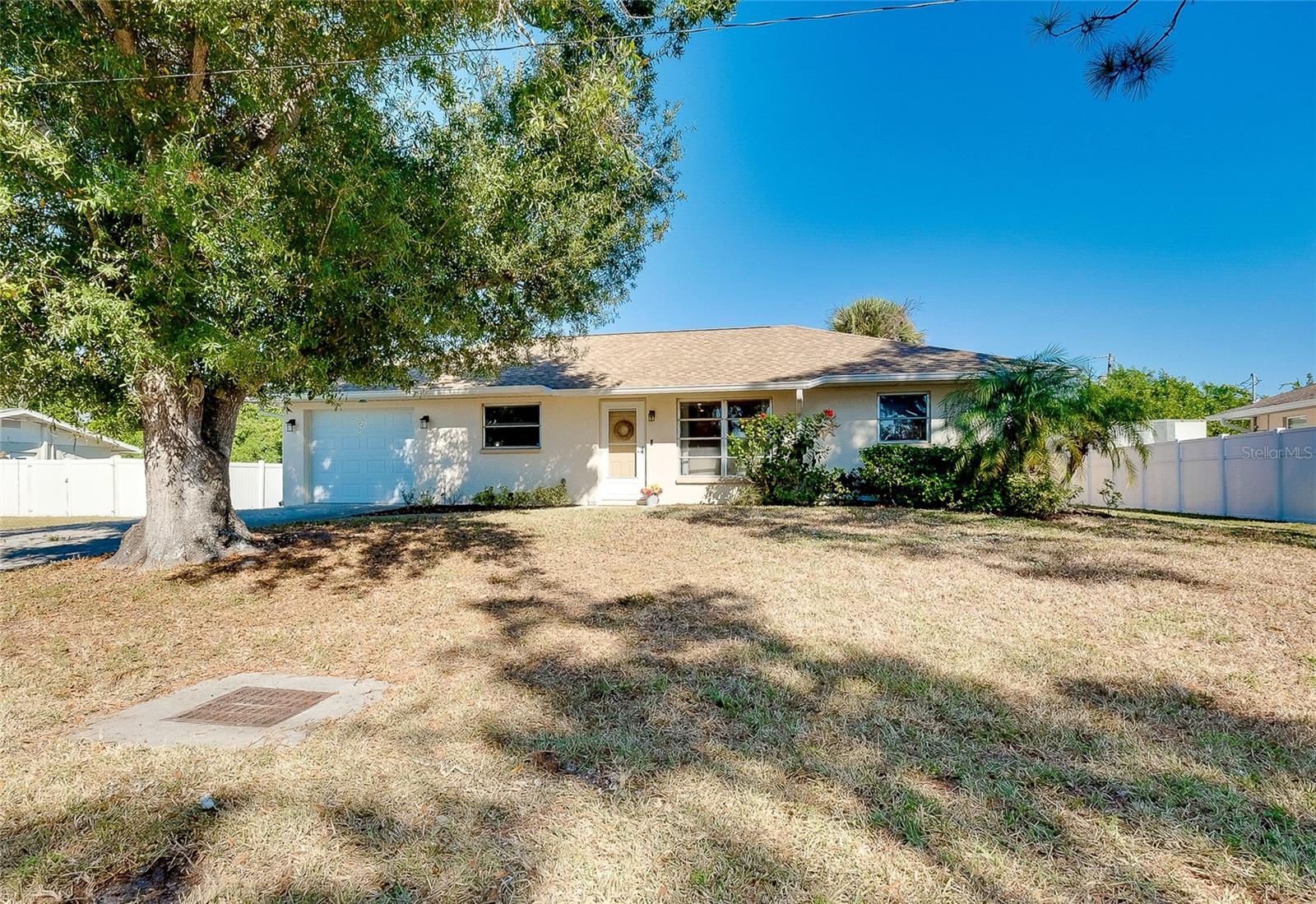 SOUTH VENICE - Residential