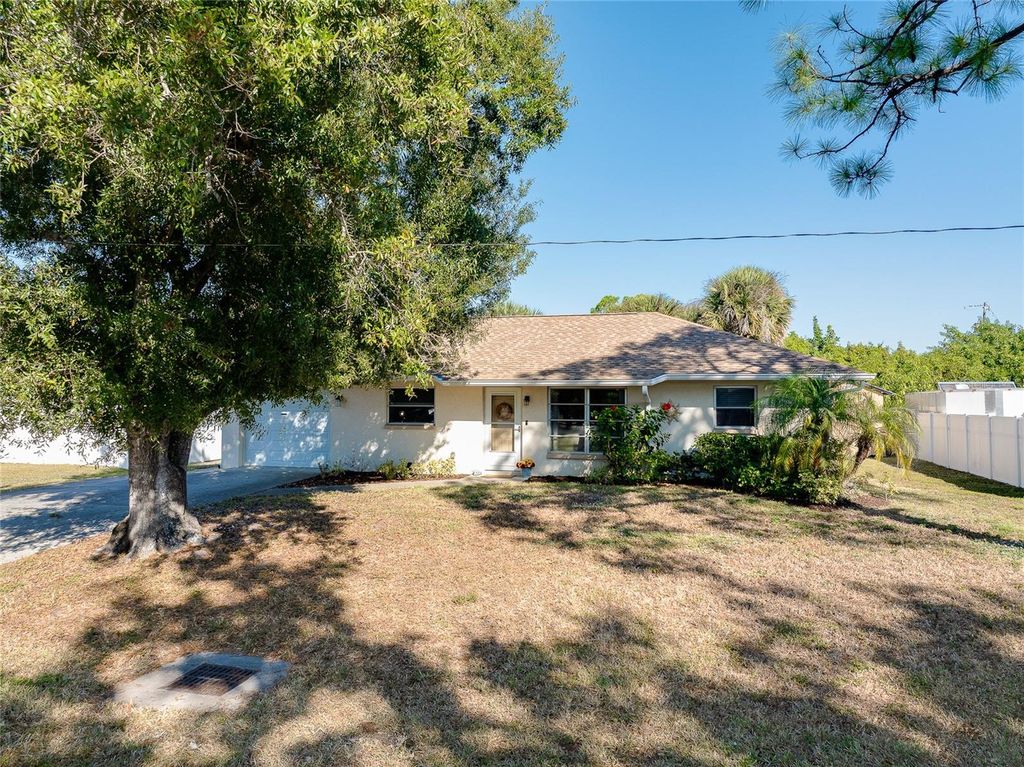 Photo of 322 Olivia Road, Venice, FL 34293 (MLS # N6141733)