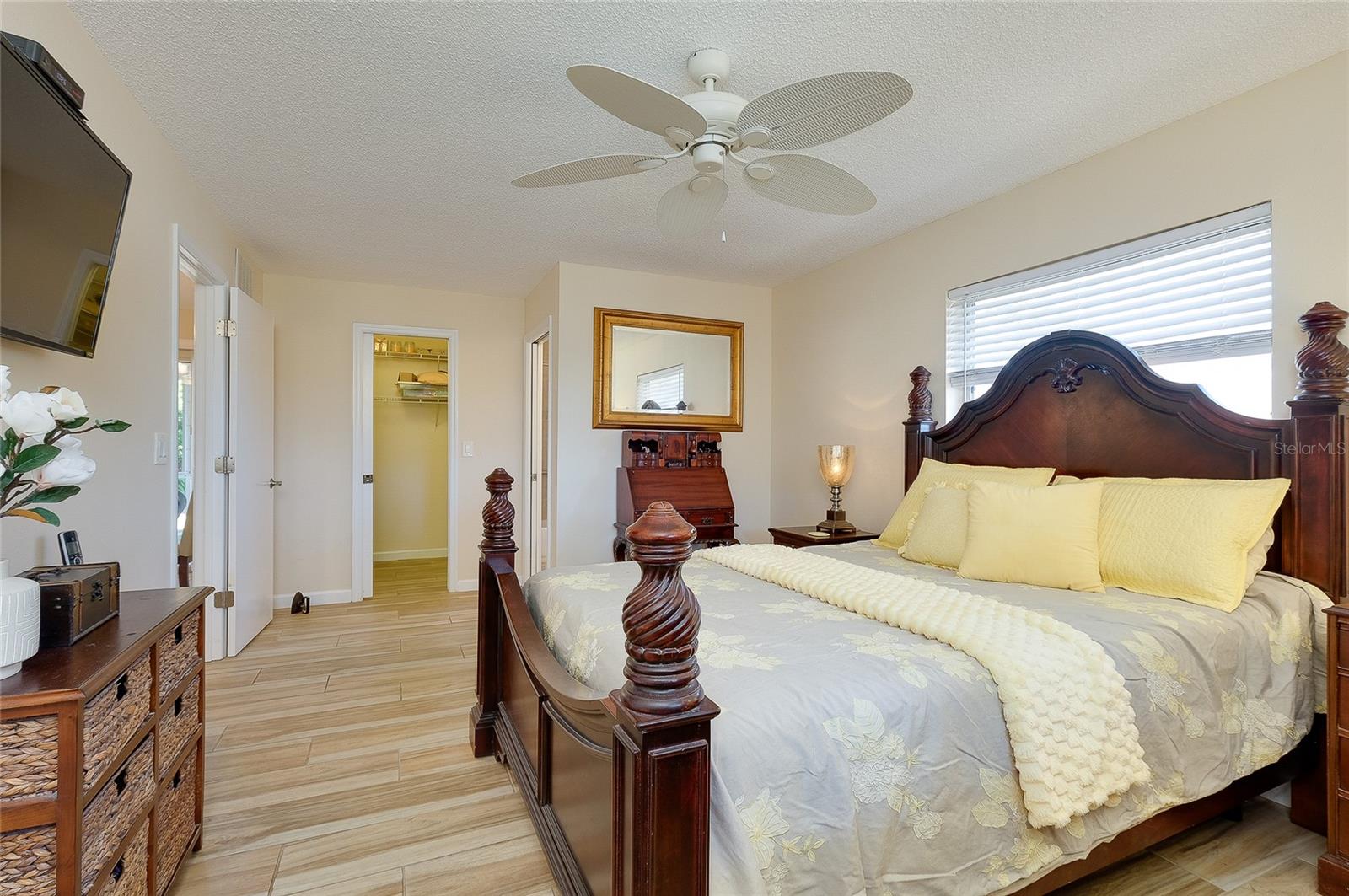 SOUTH VENICE - Residential