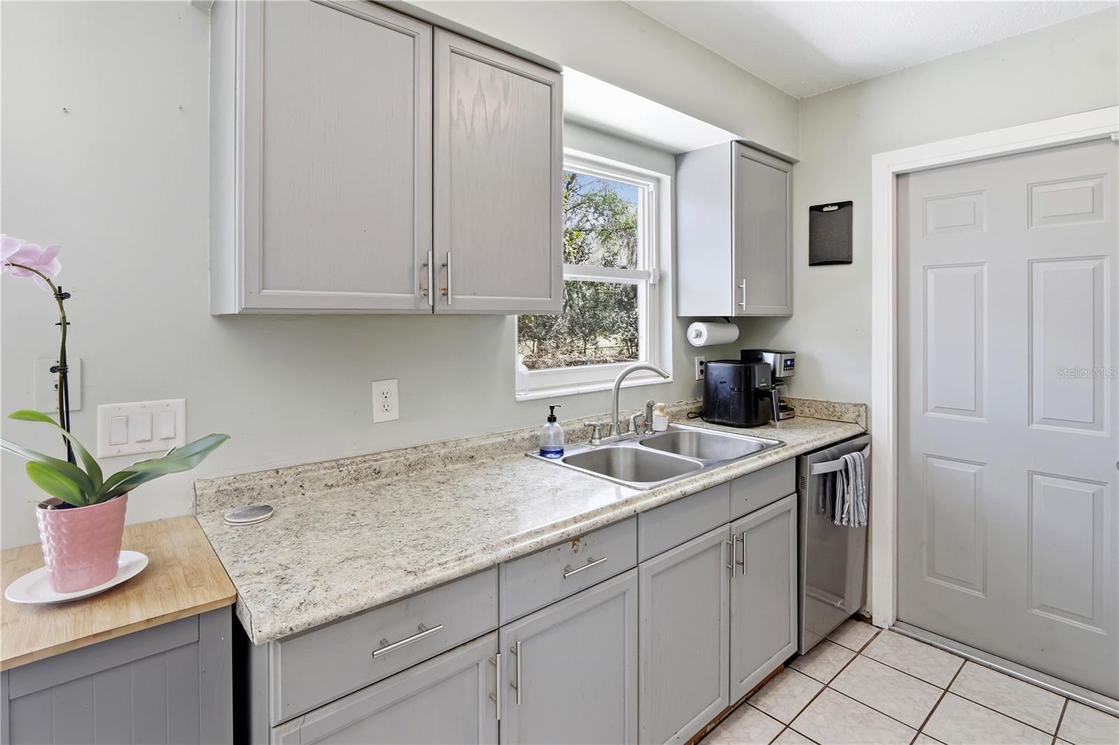 JORDANA HILLS - Residential