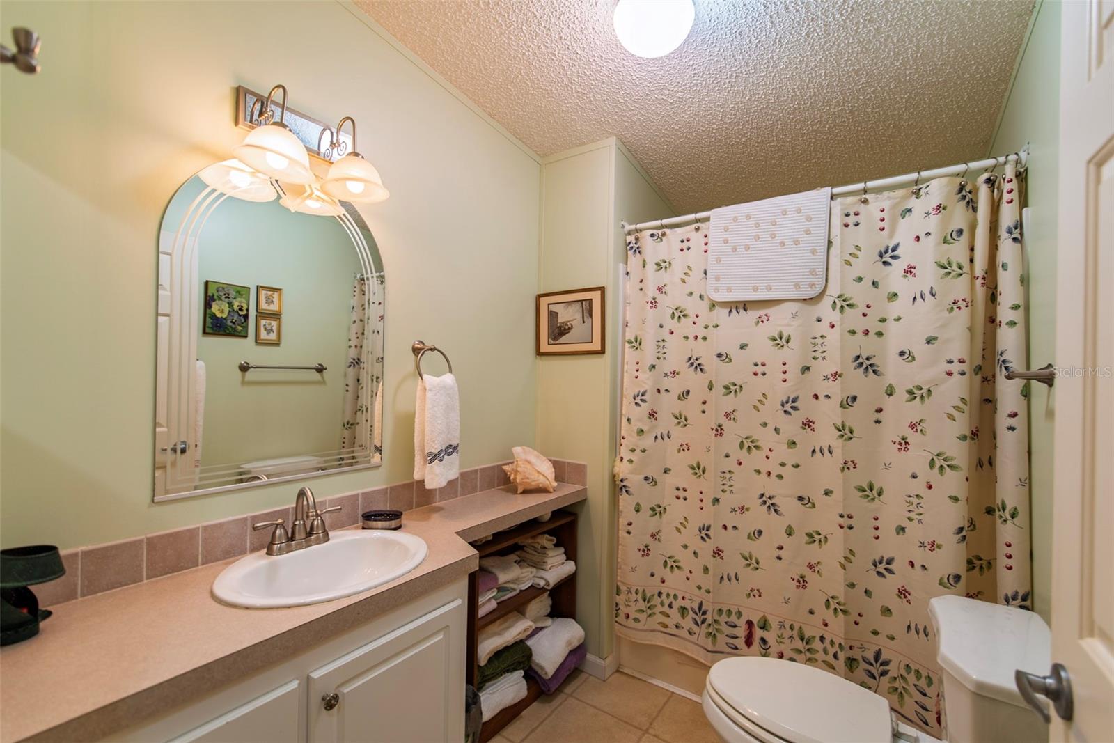 WINDMILL VILLAGE - Residential