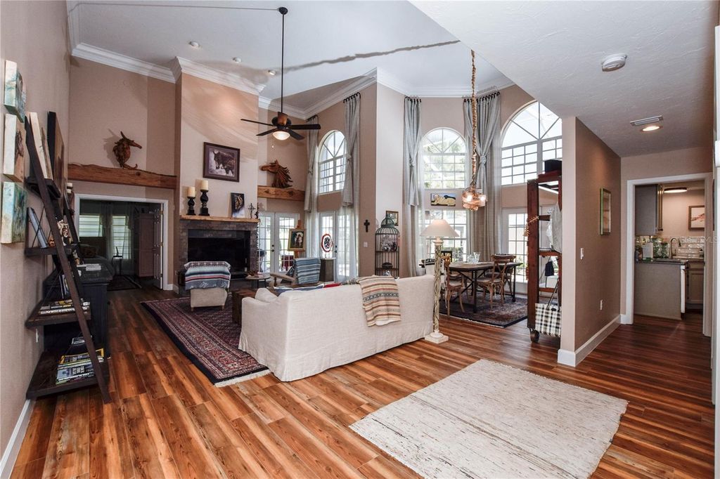 Photo of 404 Cardiff Road, Venice, FL 34293 (MLS # N6140131)