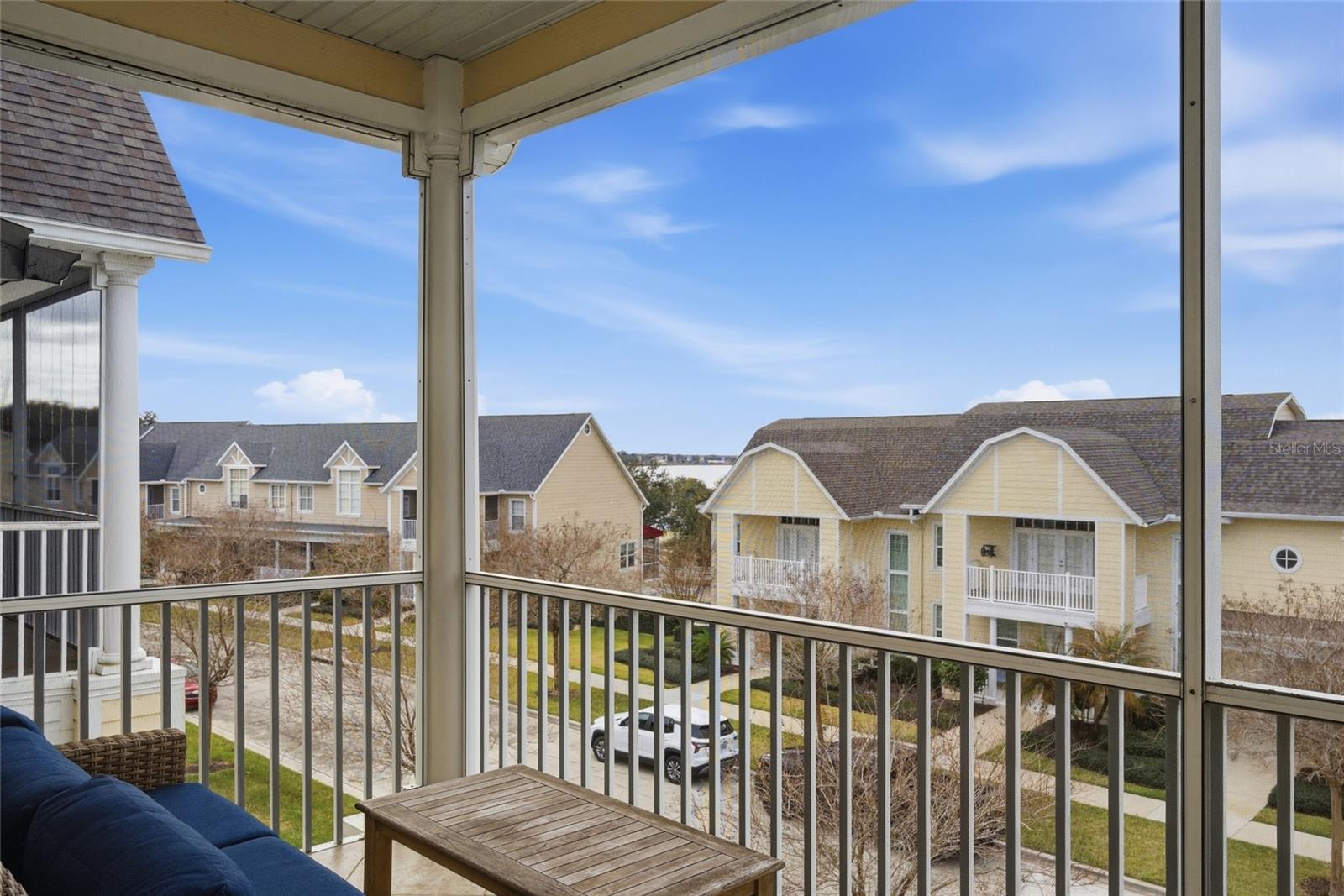 CLERMONT YACHT CLUB - Residential