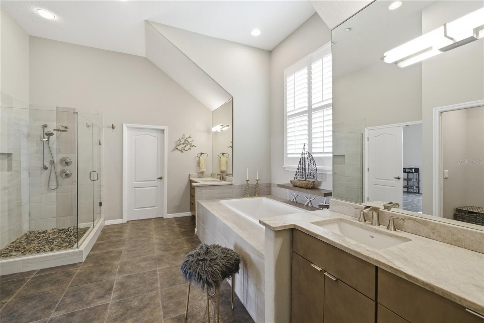 CLERMONT YACHT CLUB - Residential