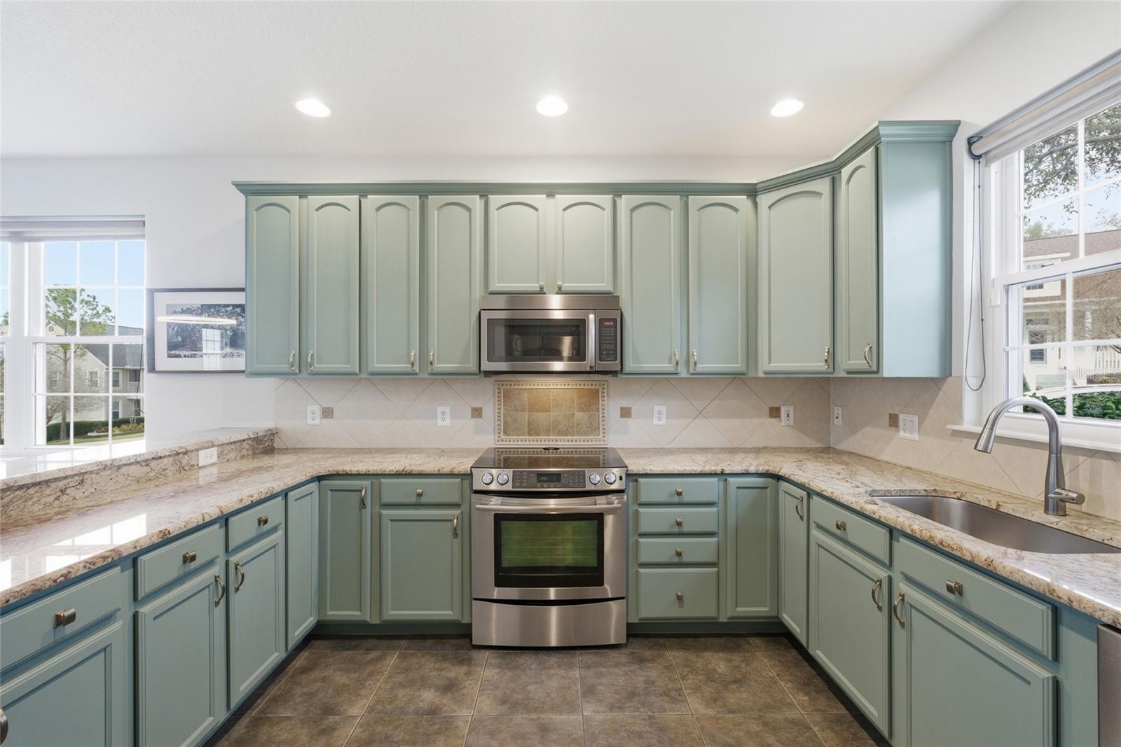 CLERMONT YACHT CLUB - Residential