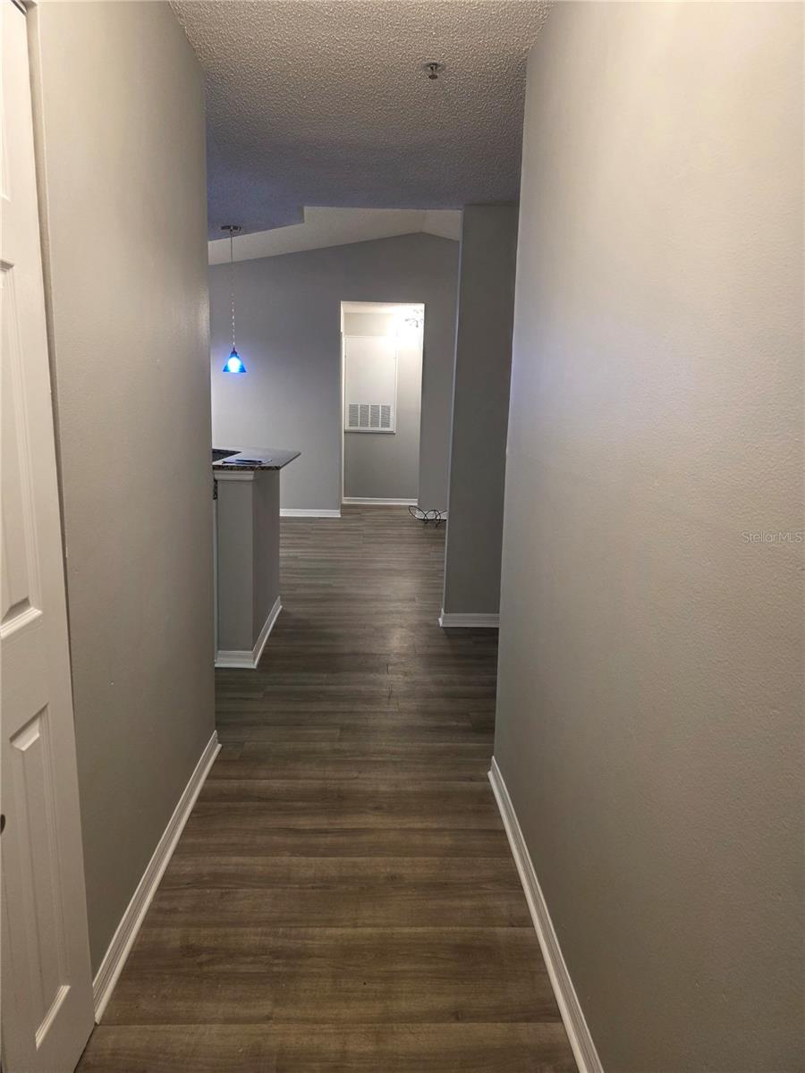 VINTAGE GRAND - Residential Lease