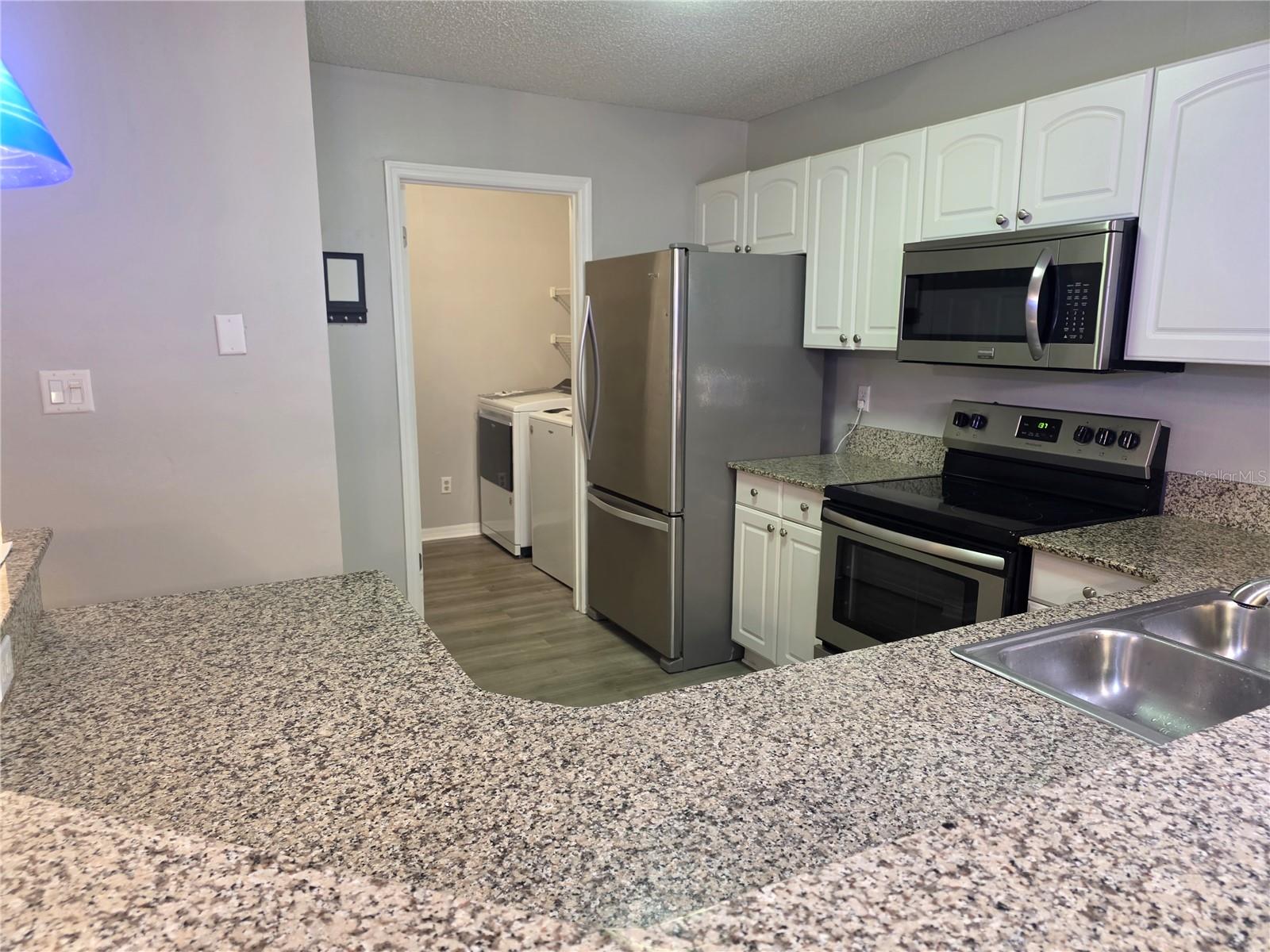 VINTAGE GRAND - Residential Lease