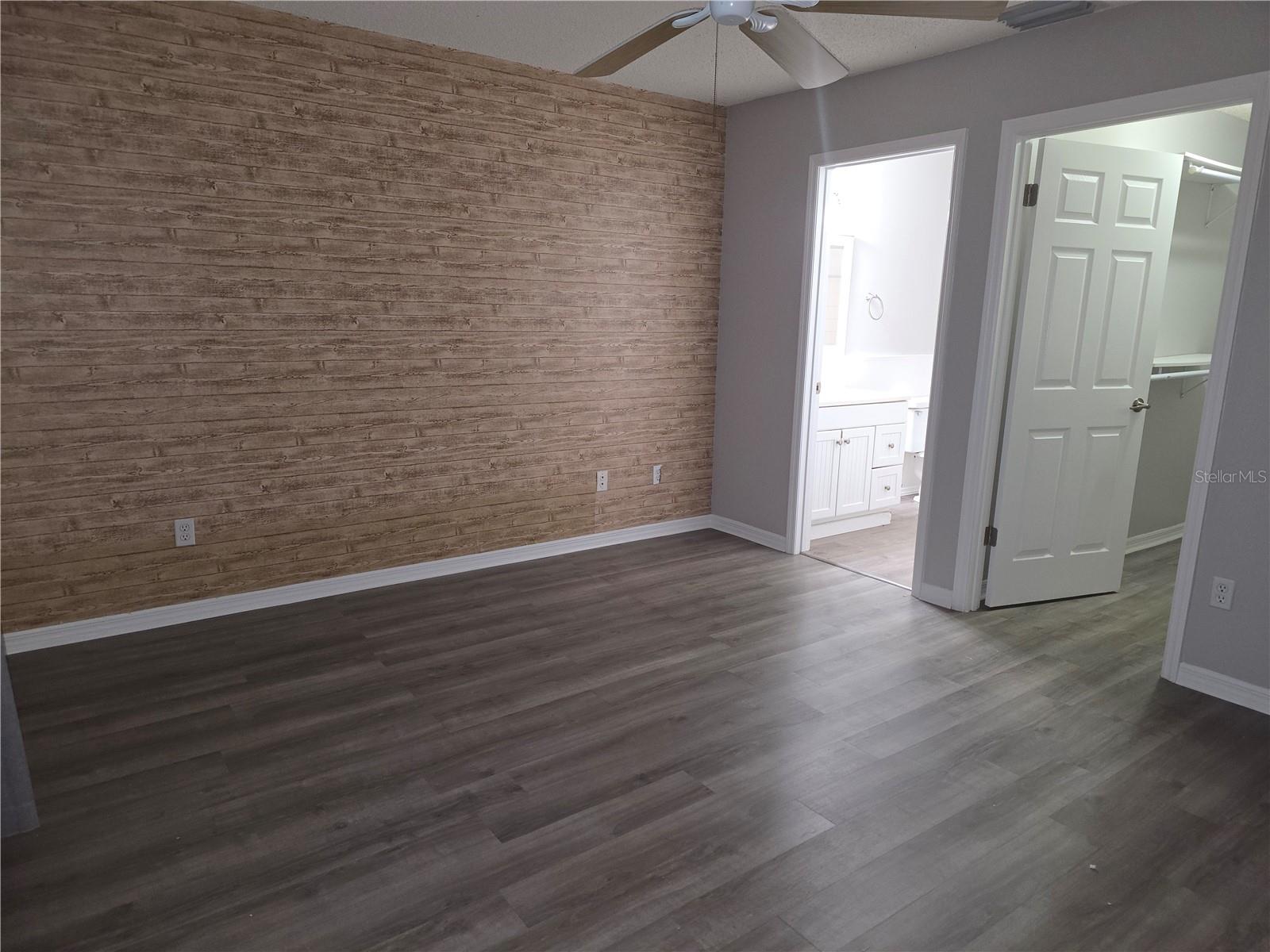 VINTAGE GRAND - Residential Lease