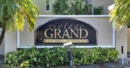 VINTAGE GRAND - Residential Lease