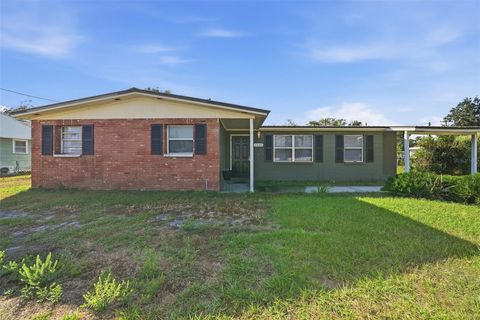 Photo of 1107 NE 5th Street, Mulberry, FL 33860 (MLS # TB8448791)