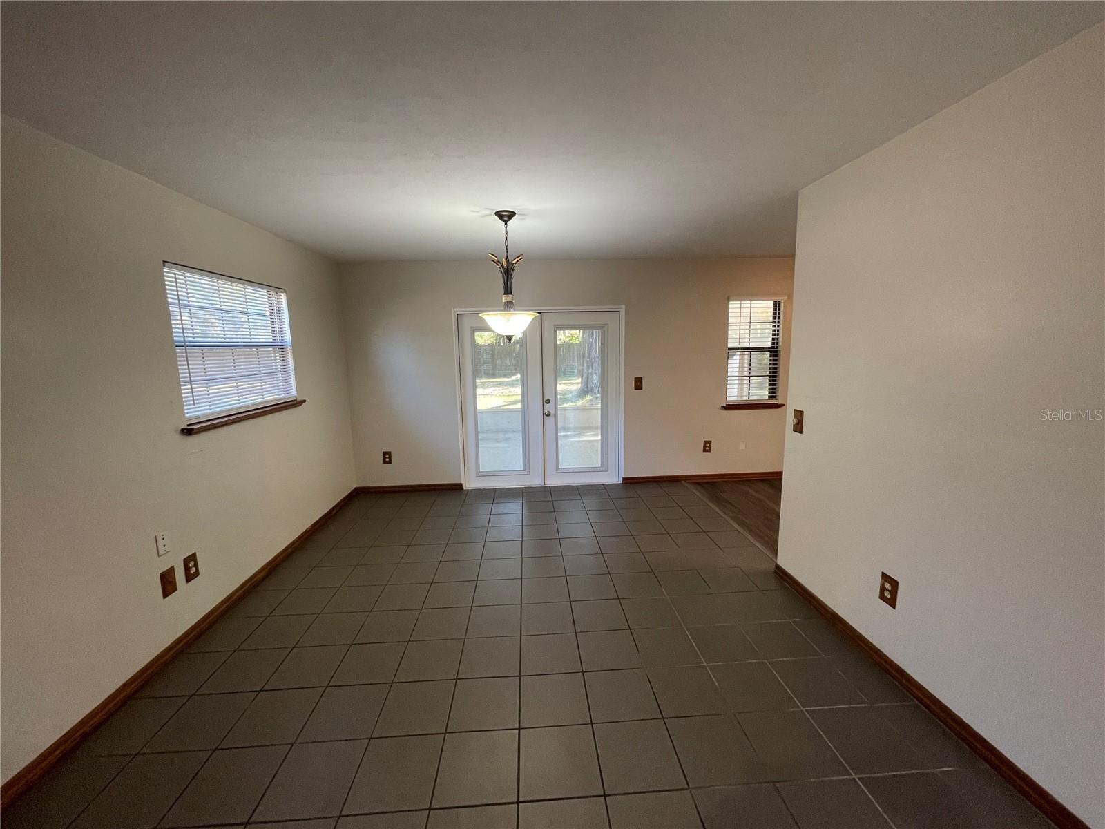 VALWOOD - Residential Lease