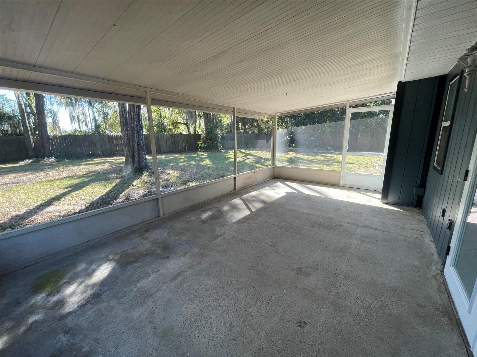 VALWOOD - Residential Lease