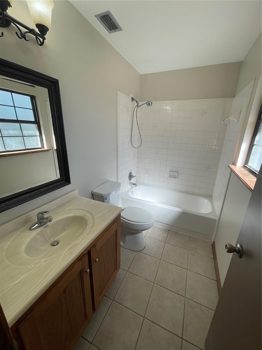 VALWOOD - Residential Lease