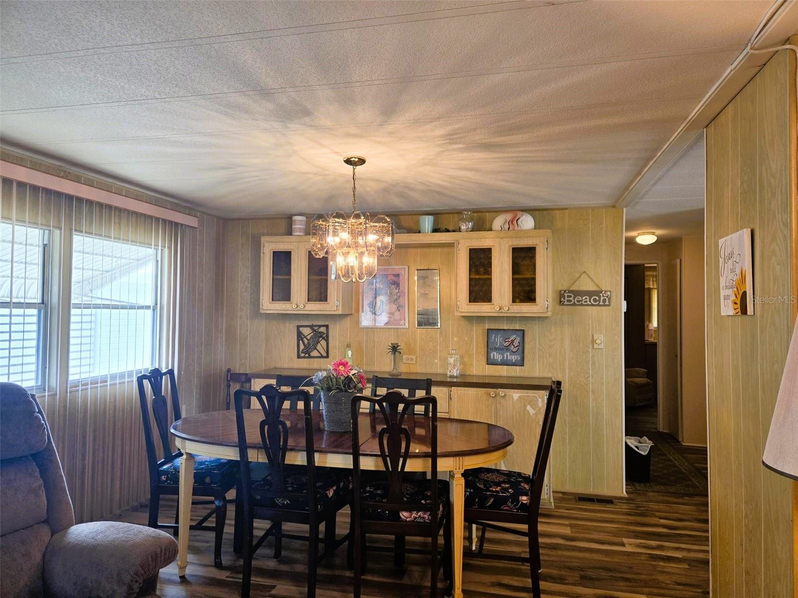 OAKWOOD MANOR - Residential