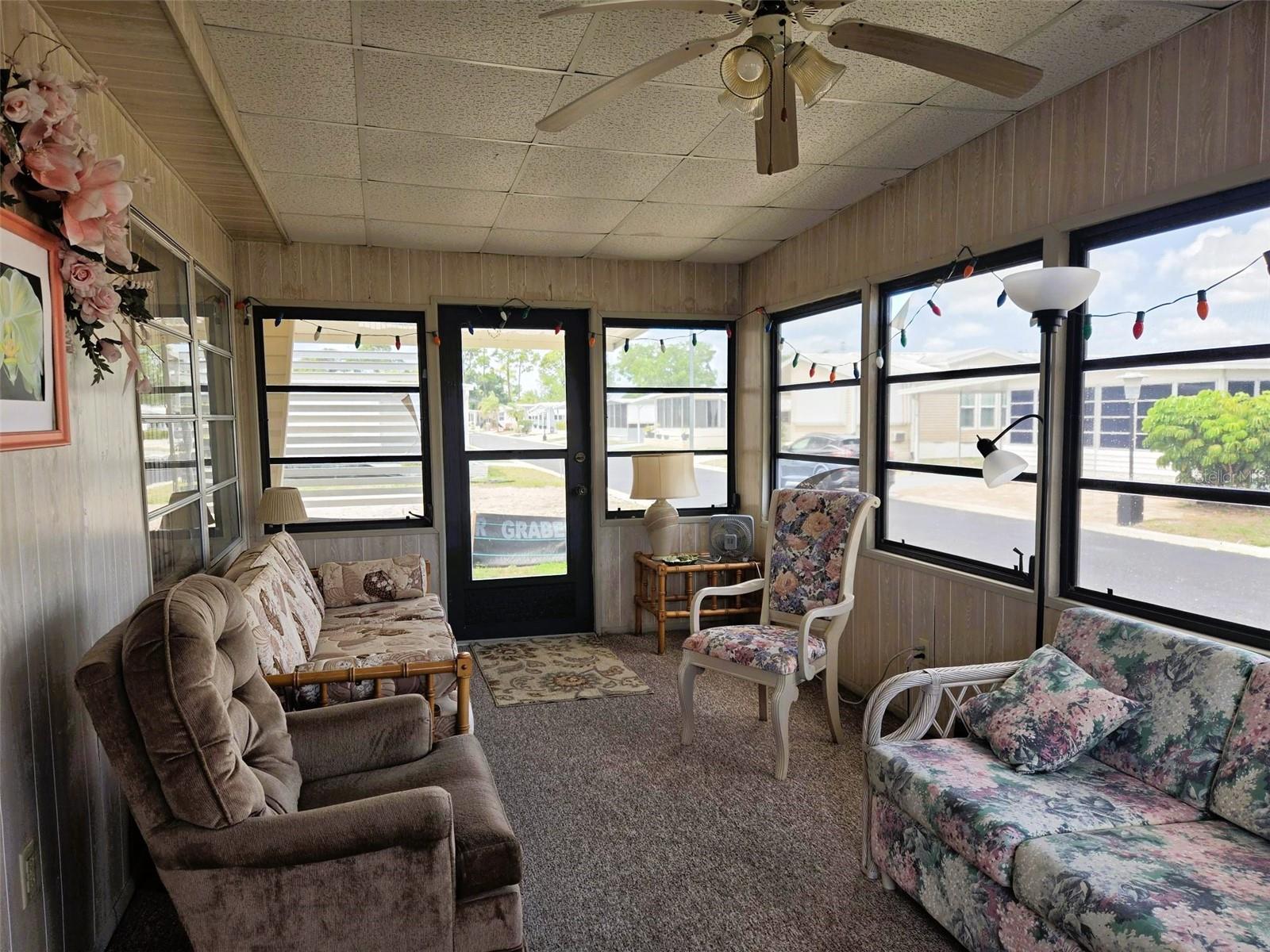 OAKWOOD MANOR - Residential