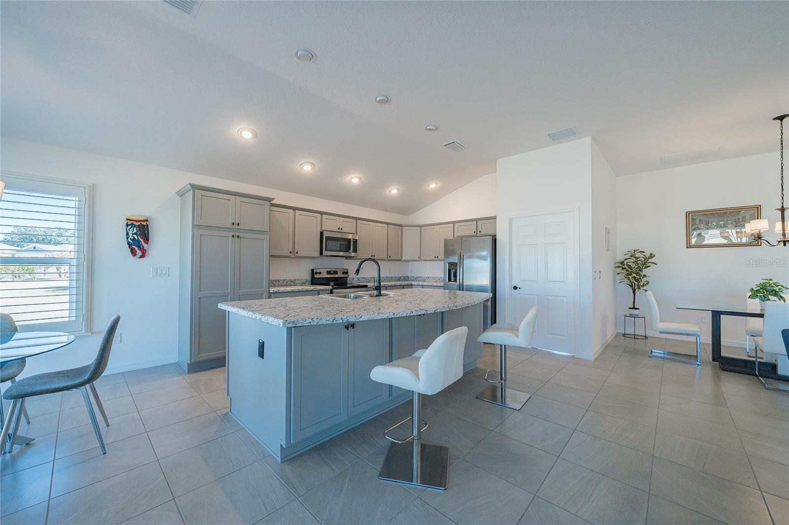 OXFORD OAKS PHASE TWO - Residential