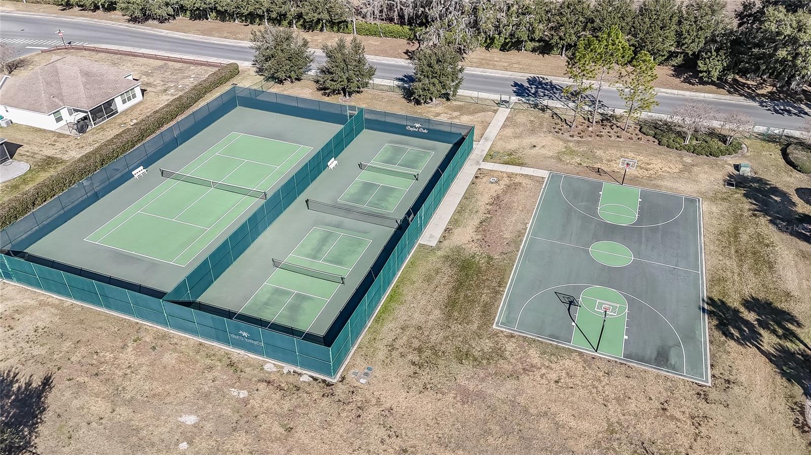 OXFORD OAKS PHASE TWO - Residential