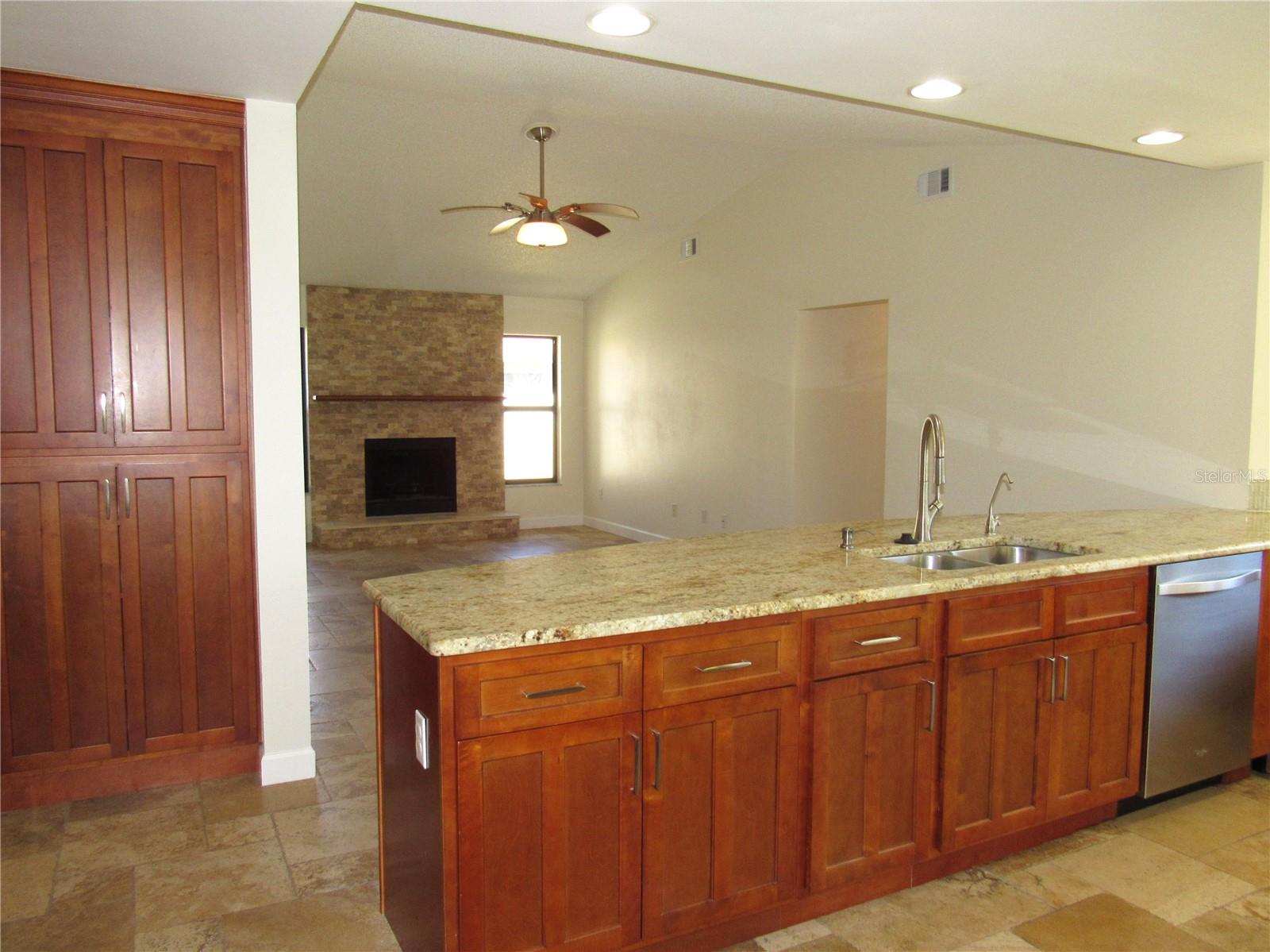 BAY VISTA BLVD - Residential