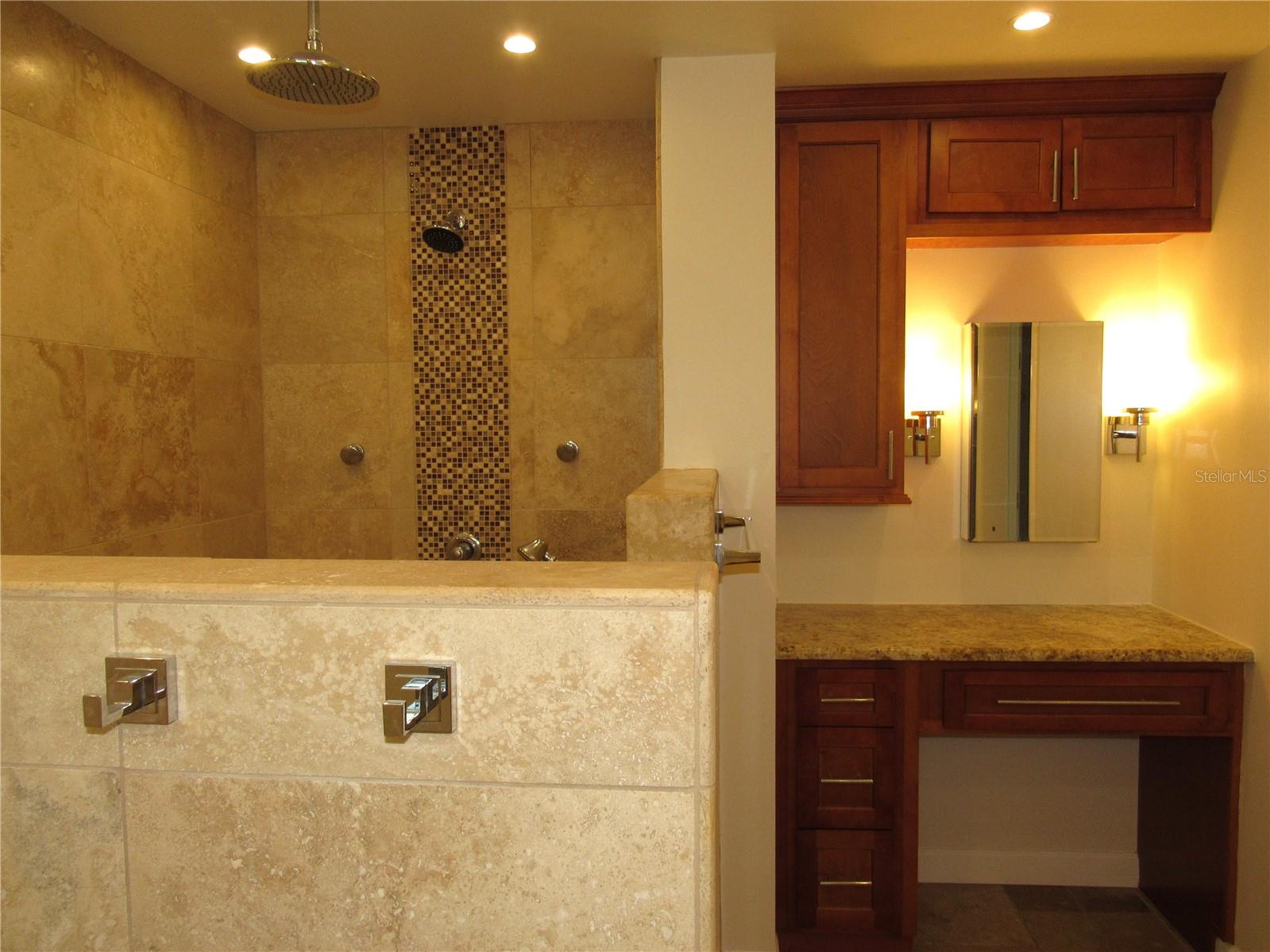 BAY VISTA BLVD - Residential