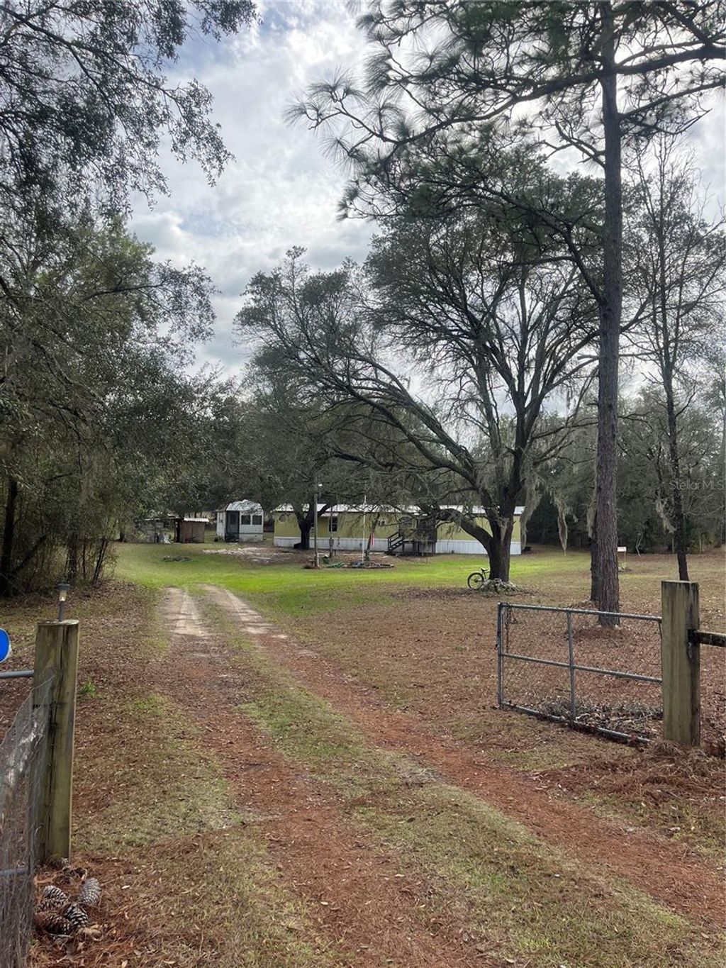 Photo of 10330 NE 90th Street, Bronson, FL 32621 (MLS # GC538390)